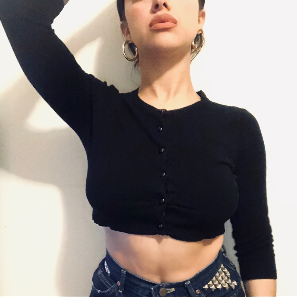 2000 Forever 21 Black Crop Top